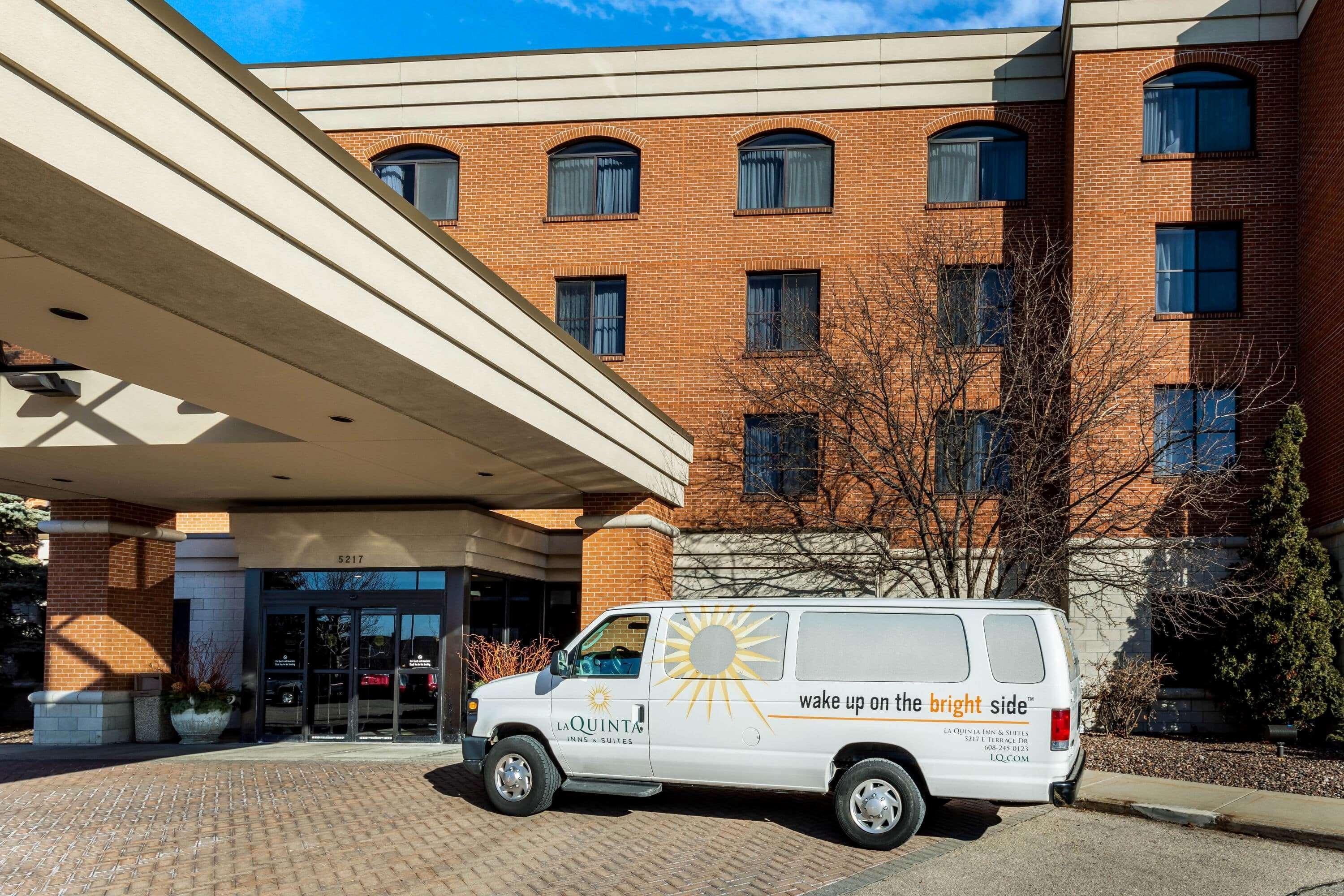 La Quinta By Wyndham Madison American Center Εξωτερικό φωτογραφία