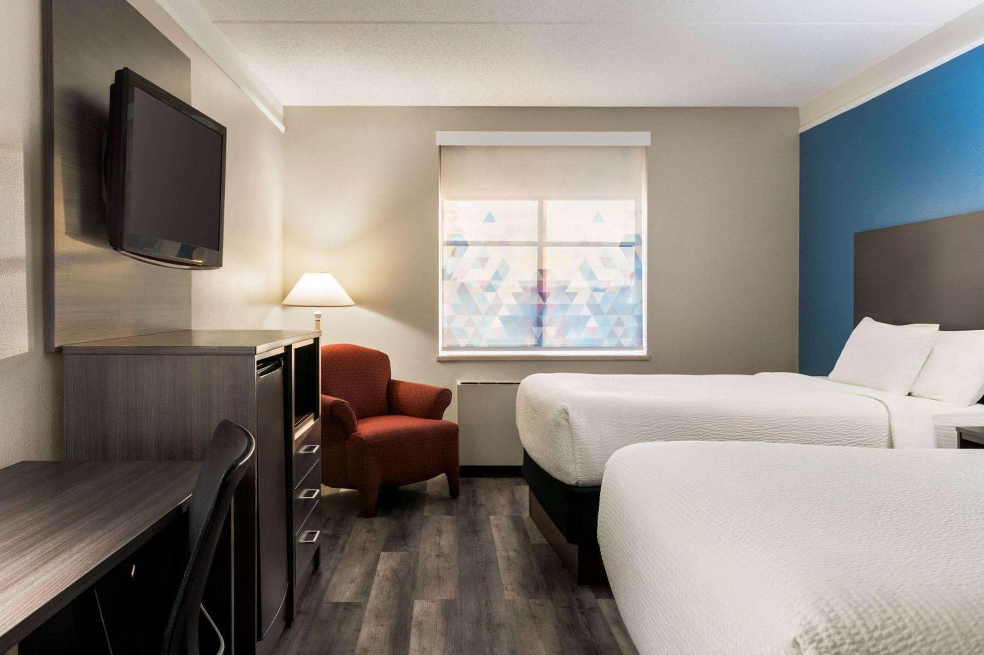 La Quinta By Wyndham Madison American Center Εξωτερικό φωτογραφία