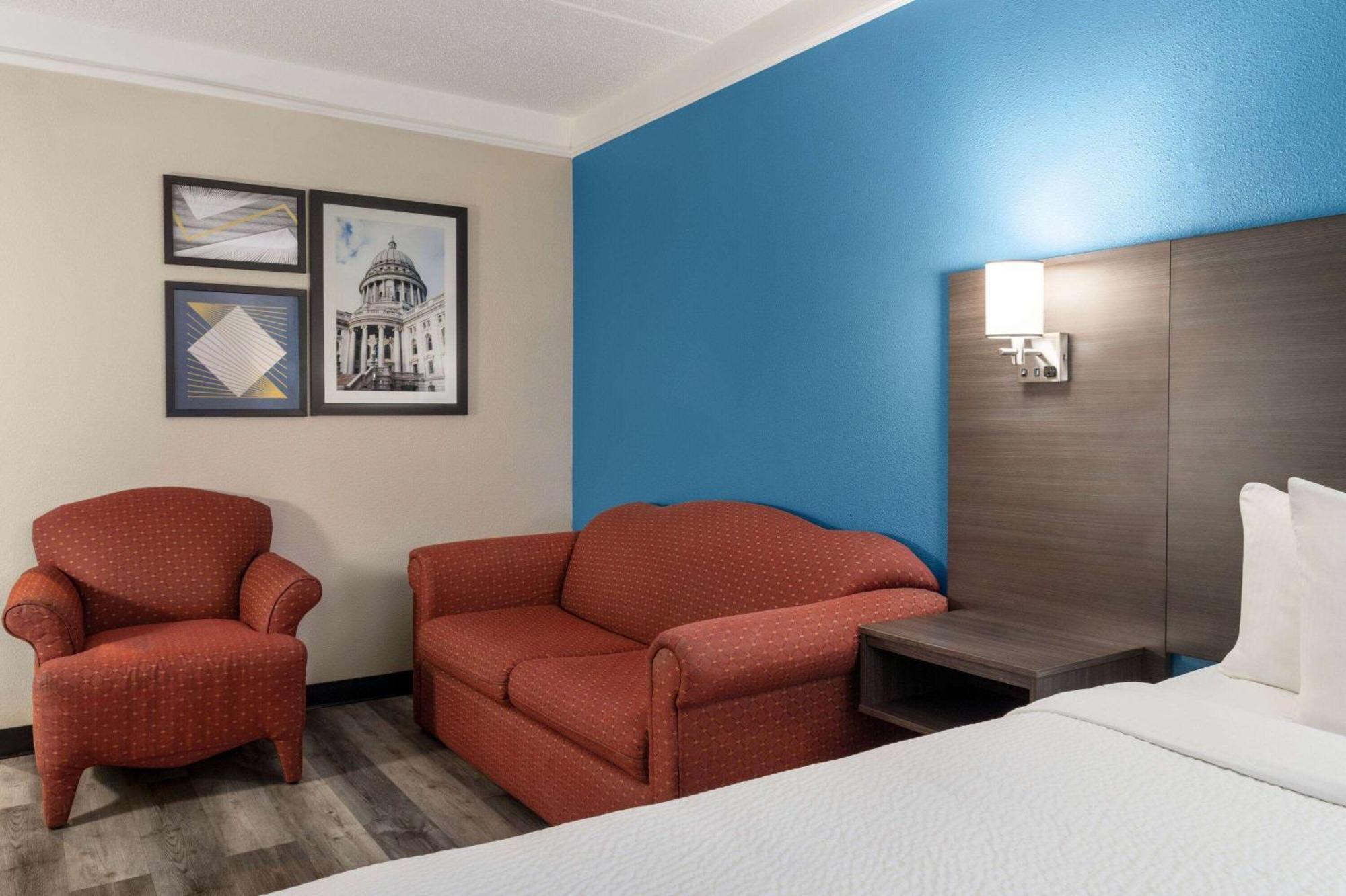 La Quinta By Wyndham Madison American Center Εξωτερικό φωτογραφία